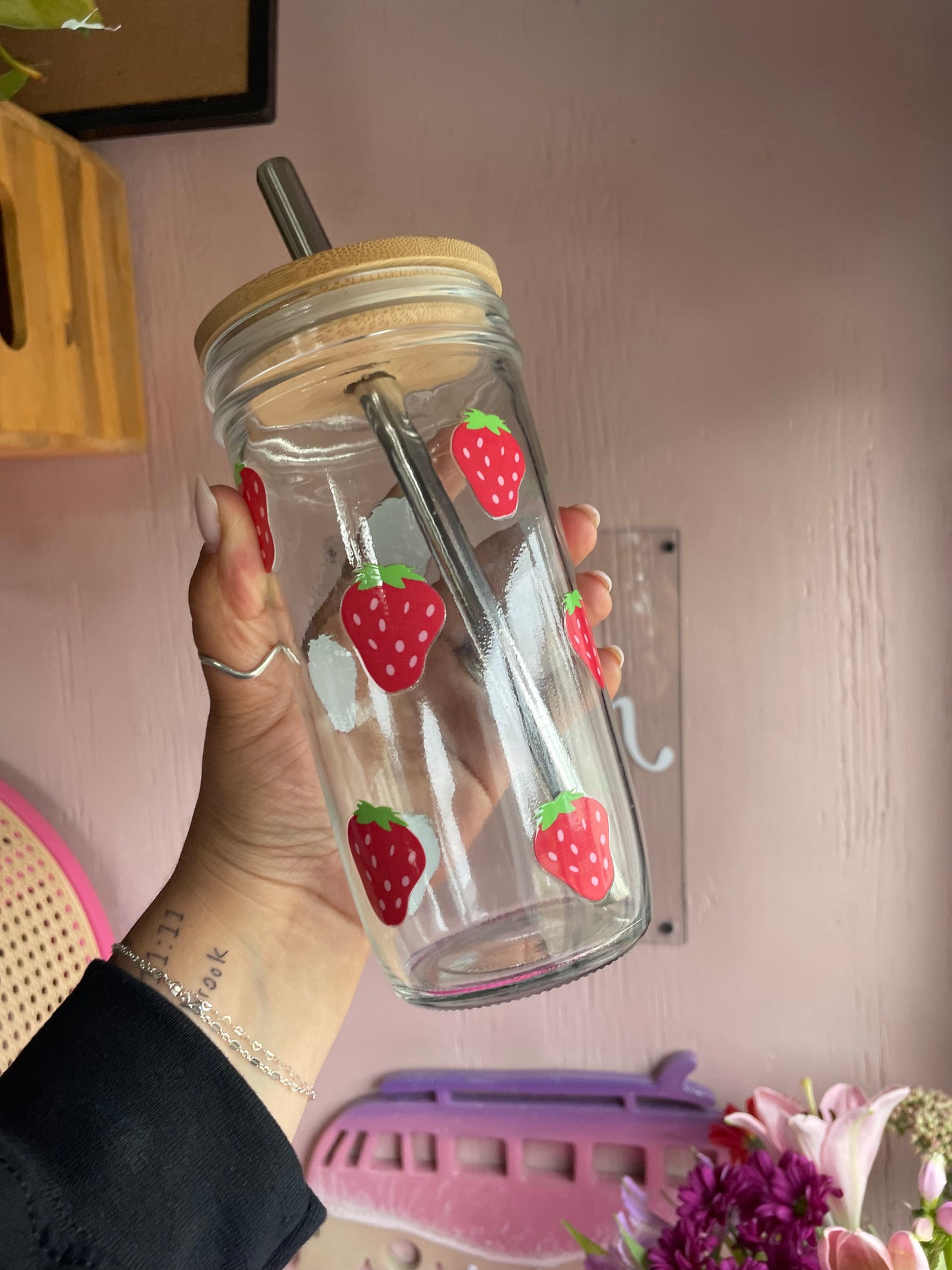 Strawberry- Smoothie Cup. Bubble Tea. Aesthetic Cup. 24 OZ.