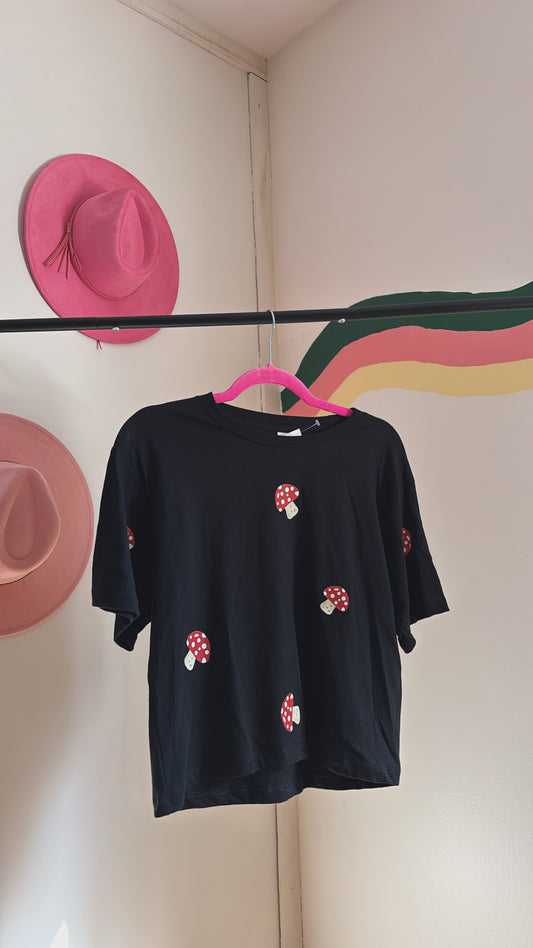 Magic Mushroom Crop Tee